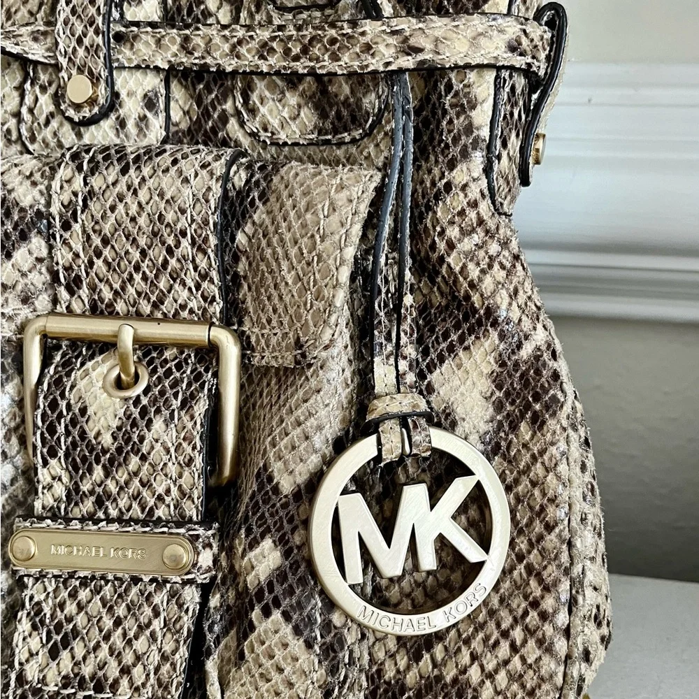 NEW condition Michael Kors Phyton Purse - Picture 4 of 16